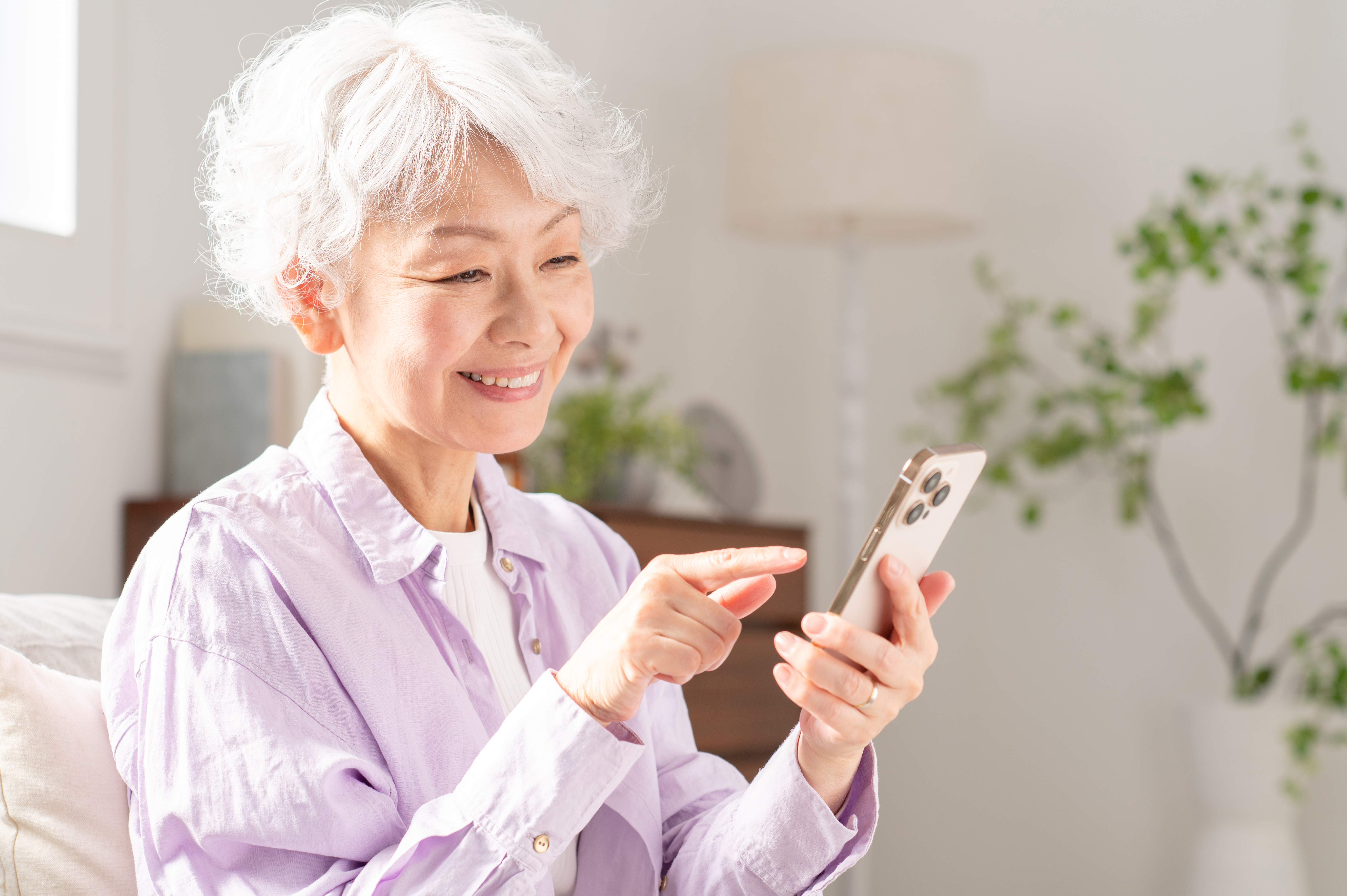 「LINEで見守る らいみー」で安心を届けましょう。